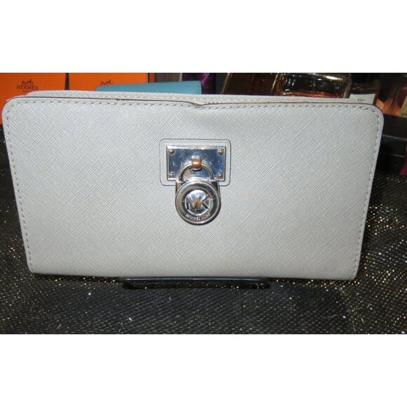 Michael Kors Saffiano Leather Hamilton Traveler Zip Around Wallet Lock Adorned - Picture 1 of 12